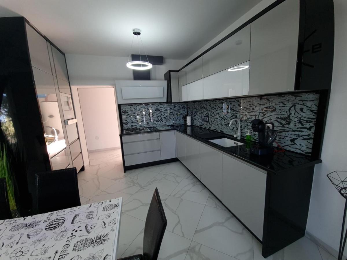 קרק Tj Apartment מראה חיצוני תמונה