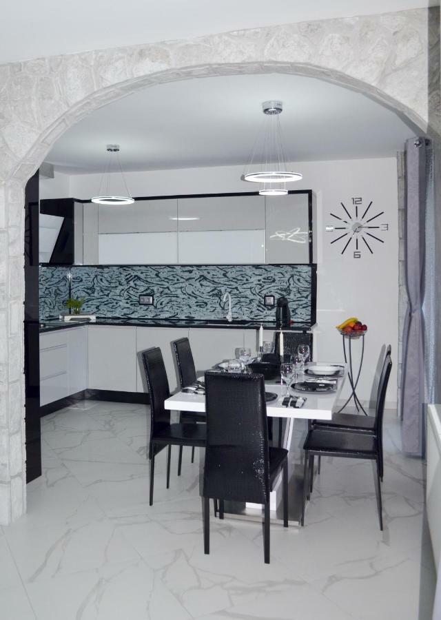 קרק Tj Apartment מראה חיצוני תמונה