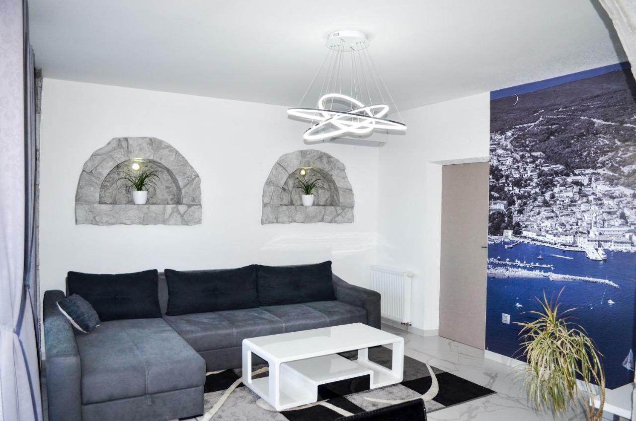 קרק Tj Apartment מראה חיצוני תמונה