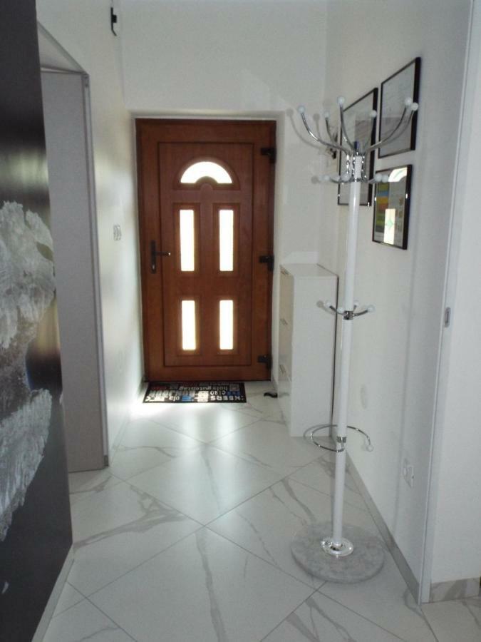 קרק Tj Apartment מראה חיצוני תמונה